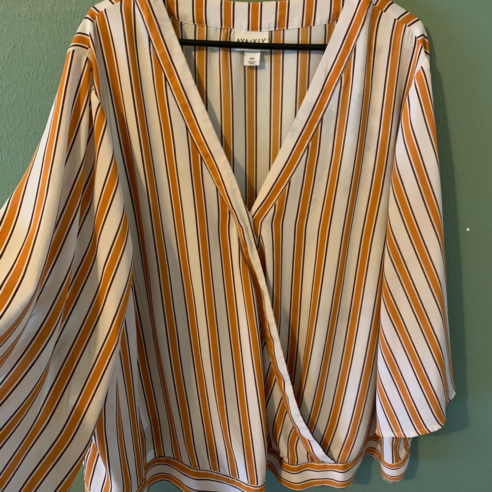 Ava and Viv Blouse